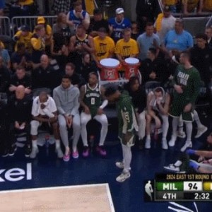 B体育官方网站-输不起？贝弗利怒砸球迷乱怼记者 即将领到罚单